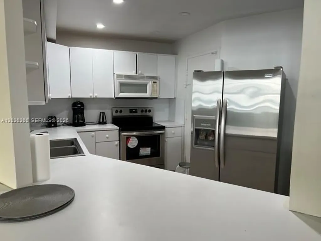 3725 S Ocean Drive Hollywood FL 33019