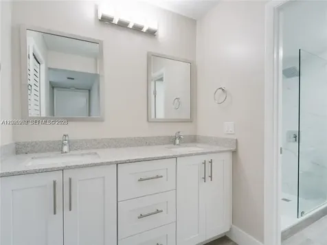 436 Lakeview Drive Weston FL 33326