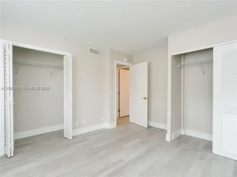 436 Lakeview Drive Weston FL 33326