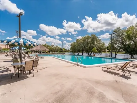 436 Lakeview Drive Weston FL 33326