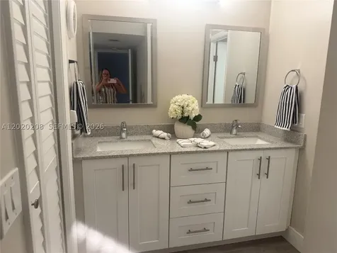 436 Lakeview Drive Weston FL 33326