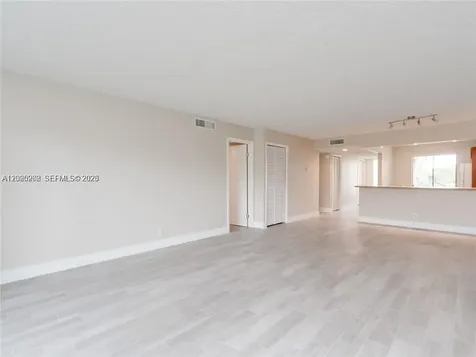 436 Lakeview Drive Weston FL 33326
