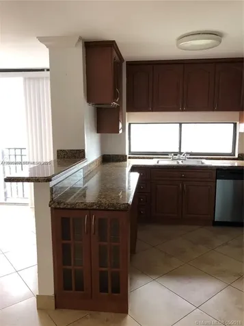16909 N Bay Road Sunny Isles Beach FL 33160