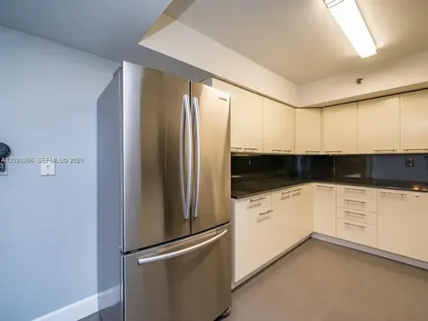 3600 Mystic Pointe Drive Aventura FL 33180