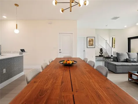 4534 NW 83rd Avenue Doral FL 33166
