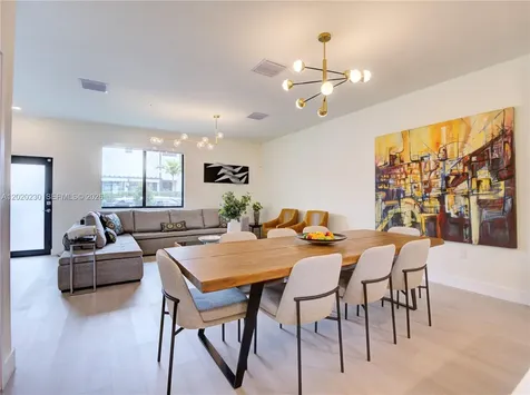 4534 NW 83rd Avenue Doral FL 33166