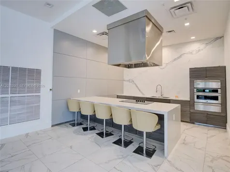 4534 NW 83rd Avenue Doral FL 33166
