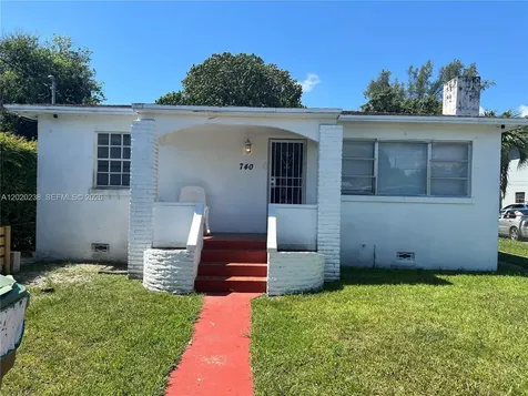 740 NW 31st Street Miami FL 33127