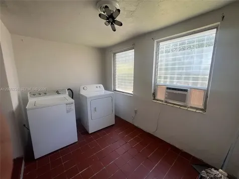 740 NW 31st Street Miami FL 33127