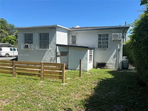 740 NW 31st Street Miami FL 33127