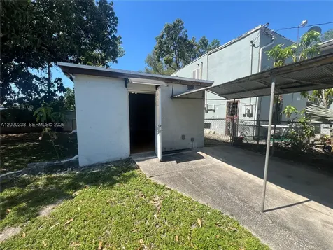 740 NW 31st Street Miami FL 33127