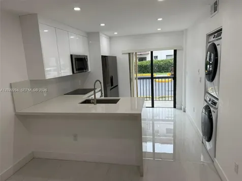 5420 W 21st Court Hialeah FL 33016
