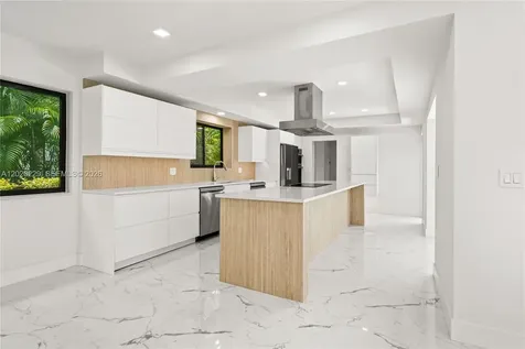 112 E 1st Court Miami Beach FL 33139
