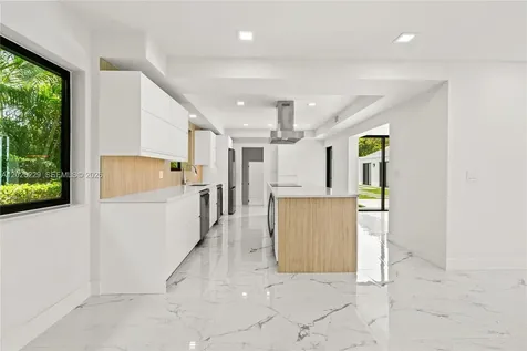 112 E 1st Court Miami Beach FL 33139