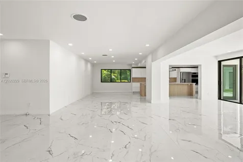 112 E 1st Court Miami Beach FL 33139