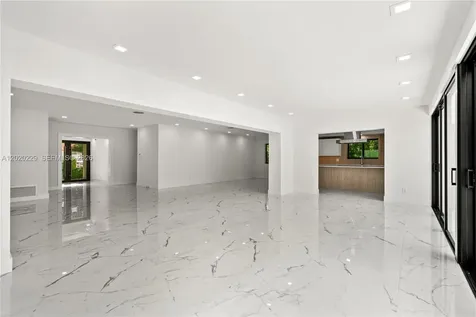 112 E 1st Court Miami Beach FL 33139