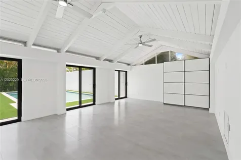 112 E 1st Court Miami Beach FL 33139