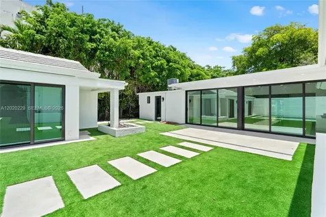 112 E 1st Court Miami Beach FL 33139