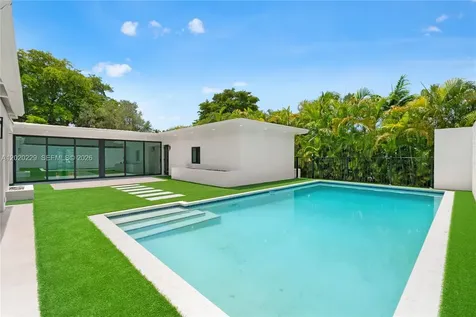 112 E 1st Court Miami Beach FL 33139