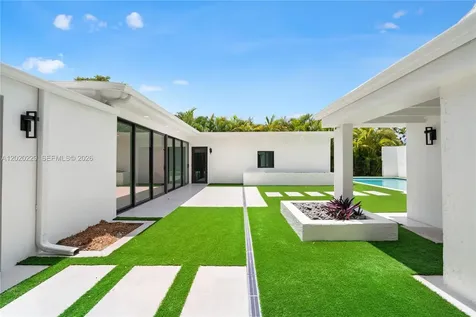 112 E 1st Court Miami Beach FL 33139