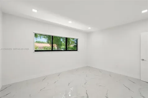 112 E 1st Court Miami Beach FL 33139