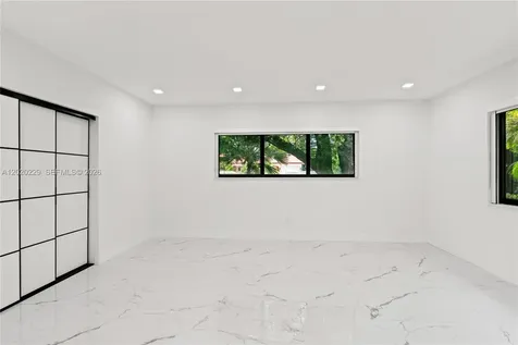 112 E 1st Court Miami Beach FL 33139