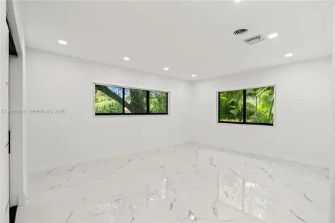 112 E 1st Court Miami Beach FL 33139