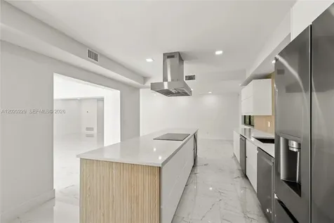 112 E 1st Court Miami Beach FL 33139