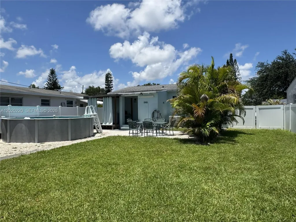 2726 Taylor Street Hollywood FL 33020