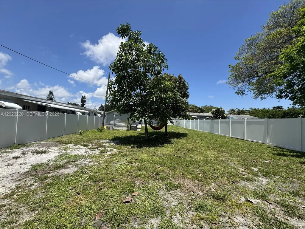2726 Taylor Street Hollywood FL 33020