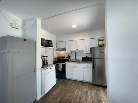 2726 Taylor Street Hollywood FL 33020