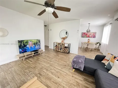 2726 Taylor Street Hollywood FL 33020