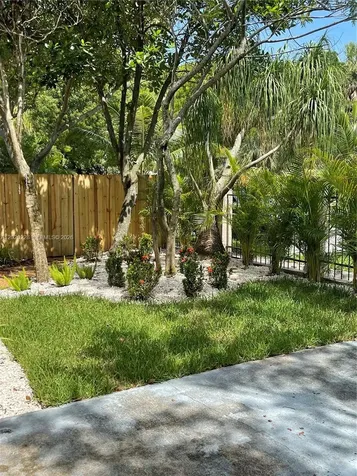 742 New Jersey Street West Palm Beach FL 33401