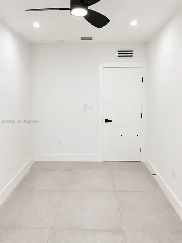1733 NW 16th Street Miami FL 33125
