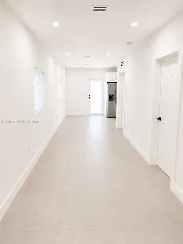 1733 NW 16th Street Miami FL 33125