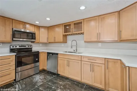 835 NW 81st Terrace Plantation FL 33324