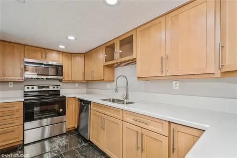 835 NW 81st Terrace Plantation FL 33324