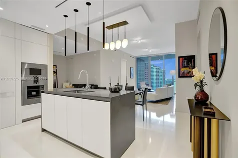 300 Biscayne Boulevard Way Miami FL 33131