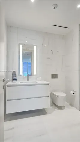 300 Biscayne Boulevard Way Miami FL 33131