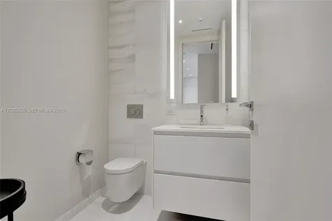 300 Biscayne Boulevard Way Miami FL 33131