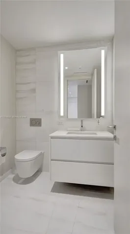 300 Biscayne Boulevard Way Miami FL 33131