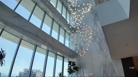 300 Biscayne Boulevard Way Miami FL 33131