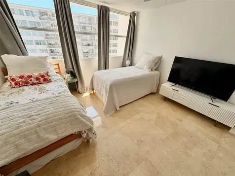 1420 Brickell Bay Drive Miami FL 33131