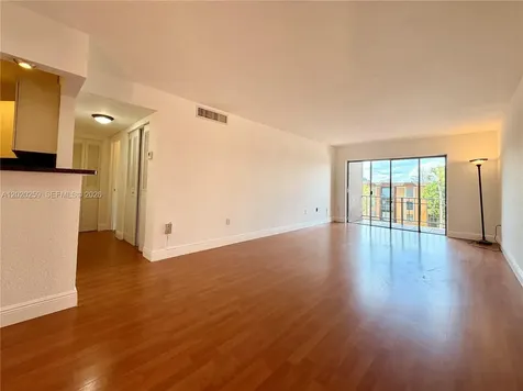9429 SW 76th Street Miami FL 33173