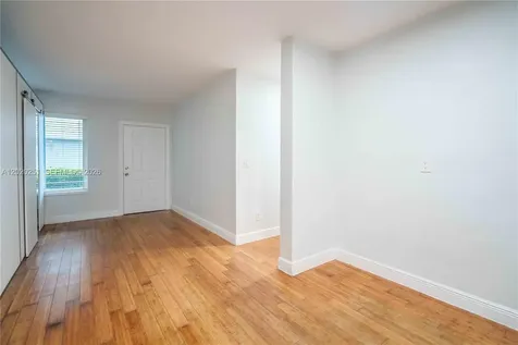 7325 Carlyle Avenue Miami Beach FL 33141
