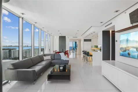 6899 Collins Avenue Miami Beach FL 33141