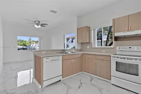 10245 SW 154th Place Miami FL 33196