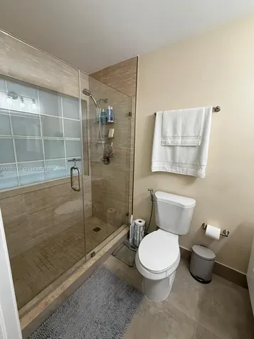 6950 NW 173rd Drive Hialeah FL 33015