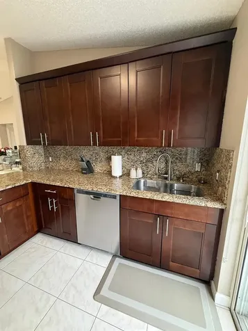 6950 NW 173rd Drive Hialeah FL 33015