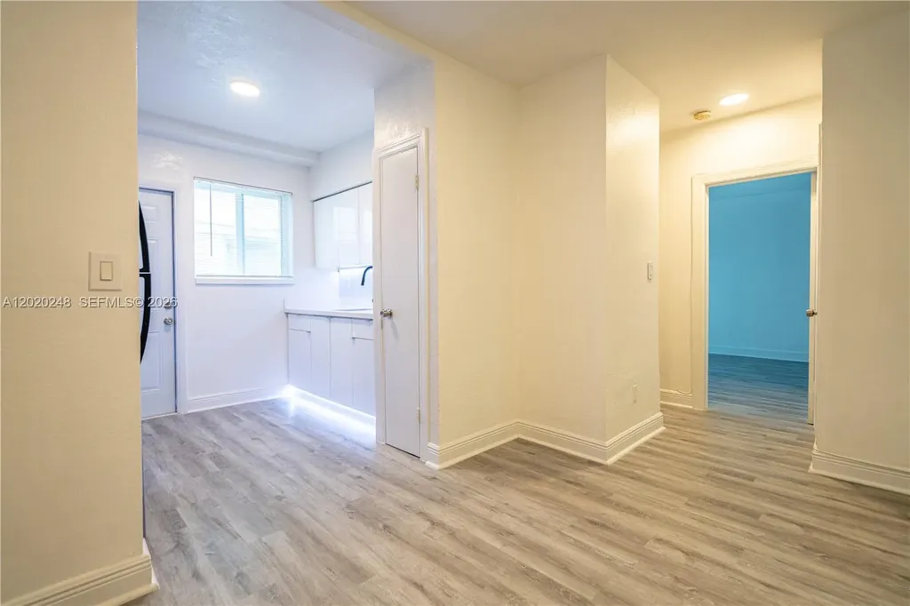 7325 Carlyle Avenue Miami Beach FL 33141